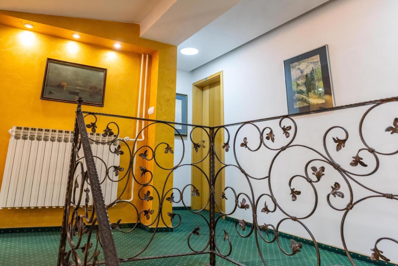 Hotel Vamos Sarajevo, B&B 외부 사진
